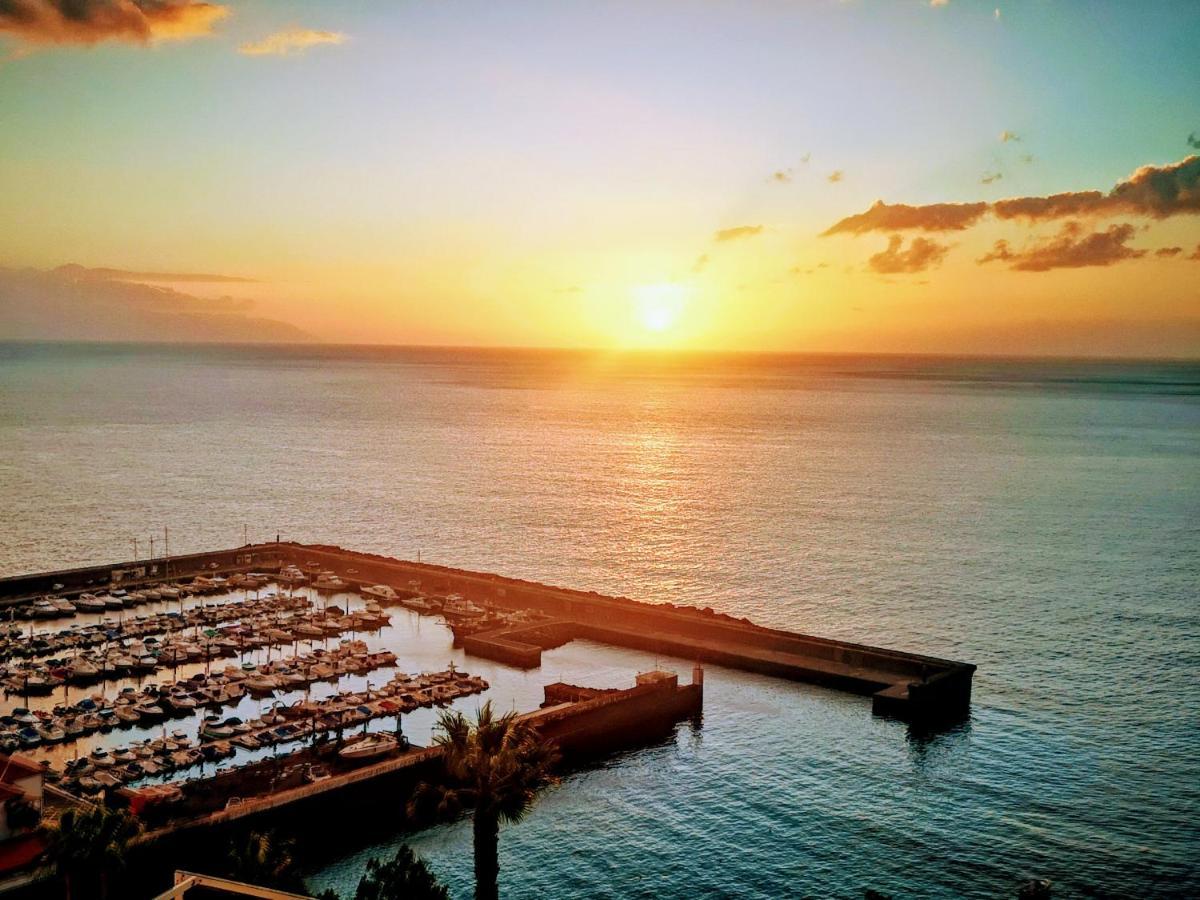 Magnificent Apt. With Sea View, Cliff & Marina Сантъяго-дель-Тейде Экстерьер фото